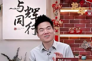 比约基奇高大半头！文班与约基奇赛后亲切交谈并拥抱致意！